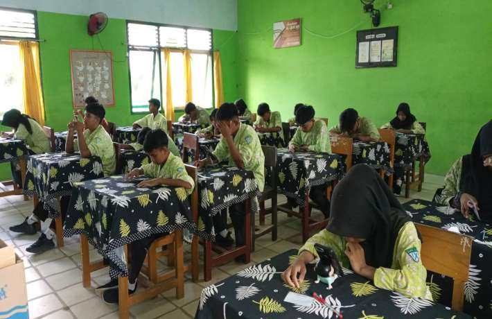 Tuntaskan 14 Mata Pelajaran, 115 Siswa MTs Negeri 1 Belitung Timur Sukses Laksanakan Ujian Madrasah 2026